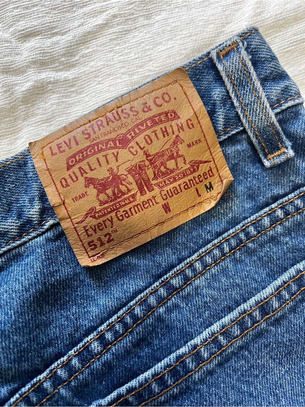 Levi's VTG 512 Blue Denim Jeans - Classic Straight Fit